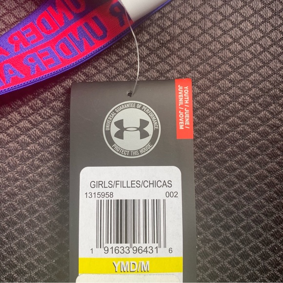 Under Armour Youth HeatGear Armour Printed Novelty Sports Bra, size Medium - Picture 8 of 8